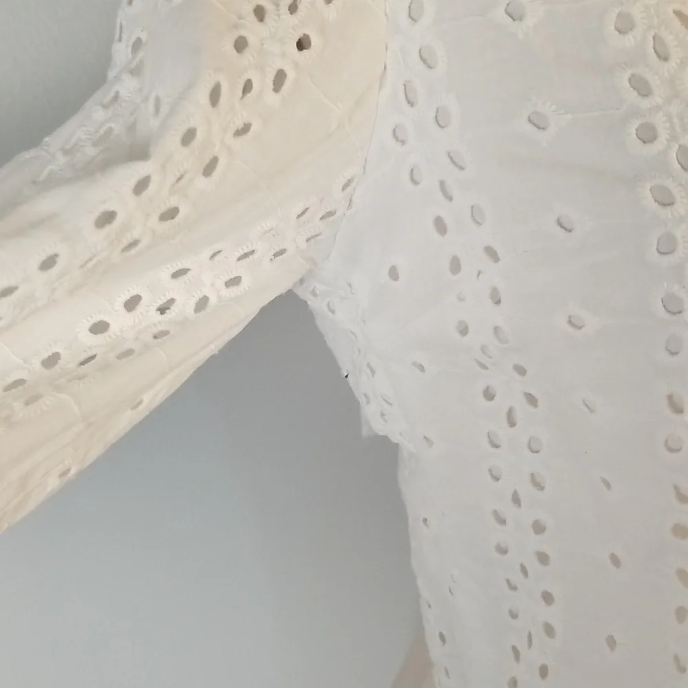 GB Back Tie Eyelet Crop Top Sz M - Picture 3 of 5